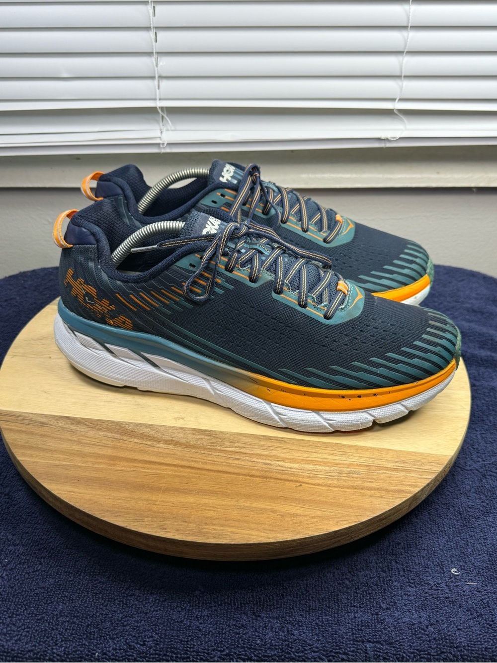 Hoka Clifton 5 (Men’s 11.5)